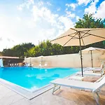 Сasa de vacaciones Atena Montecarlo